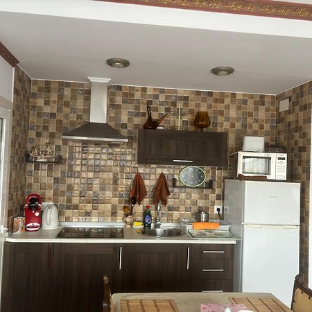 Luxury Apartamenty ピネダ・デ・マール エクステリア 写真