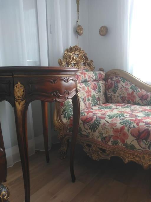 Luxury Apartamenty ピネダ・デ・マール エクステリア 写真